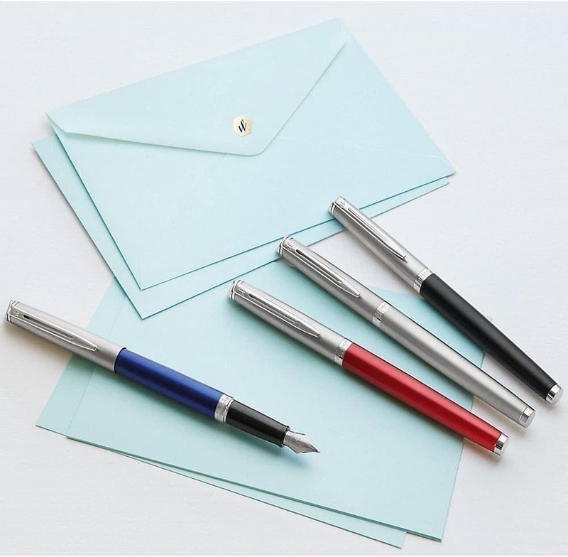Waterman قلم حبر Waterman Hemisphere Essential - فولاذ مقاوم للصدأ غير لامع وبرميل أزرق مع حواف كروم - Image 5